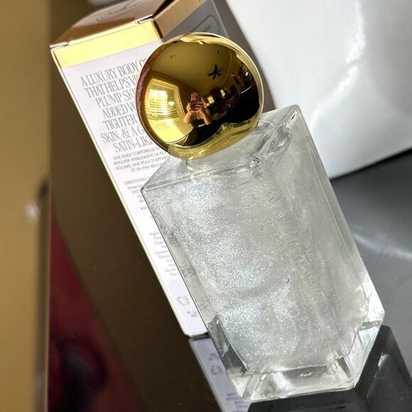 NIB Truly Vanilla Baby Luxury Body Oil Nourishing Antiaging Glistening Shimmer - Picture 8 of 12